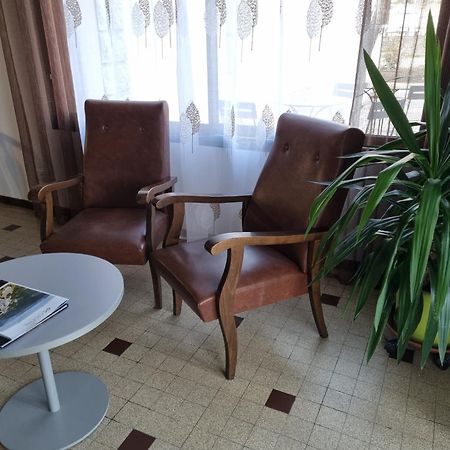 Au Pont De La Gineze Bed & Breakfast Barjac  Luaran gambar